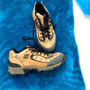 New Balance waterproof hiking shoe. Women’s size 8